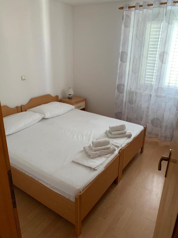 Apartma Lucic C *